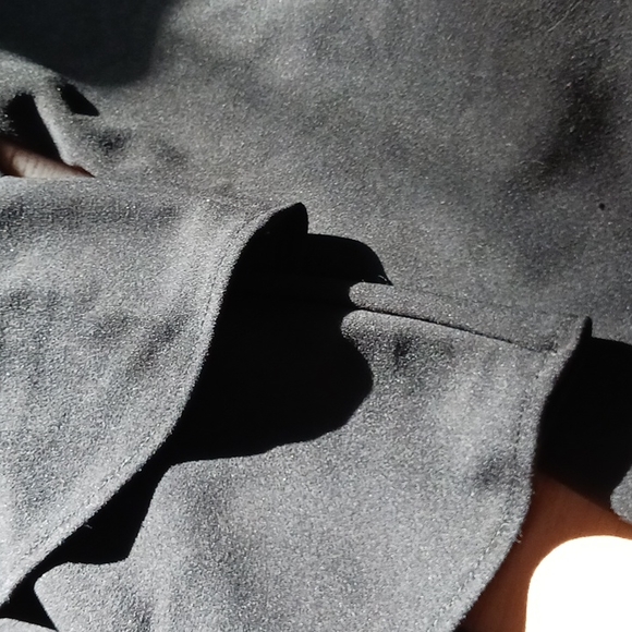 Black ruffle sleeve midi dress - Picture 2 of 4